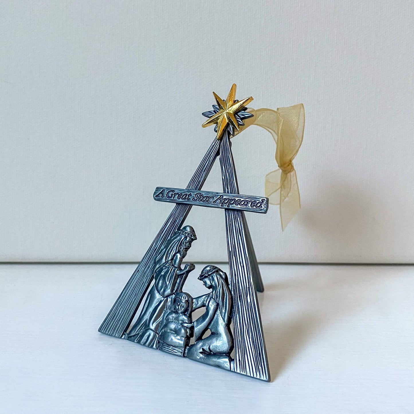 Star of Wonder Nativity Scene Ornament