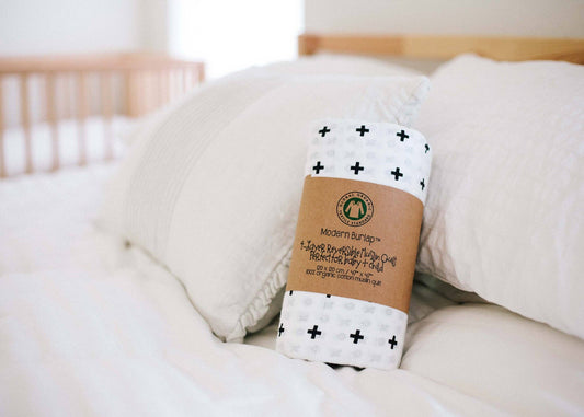 Organic Quilt | Reversible Swiss Cross + XO