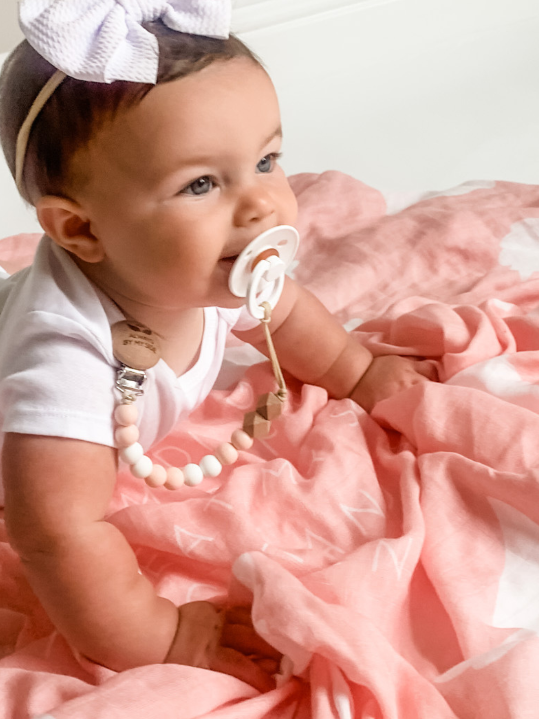 Guardian Angel Paci Clip | Pink